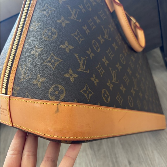 Authentic Louis Vuitton Alma Voyage MM travel unisex carry on - Picture 14 of 16